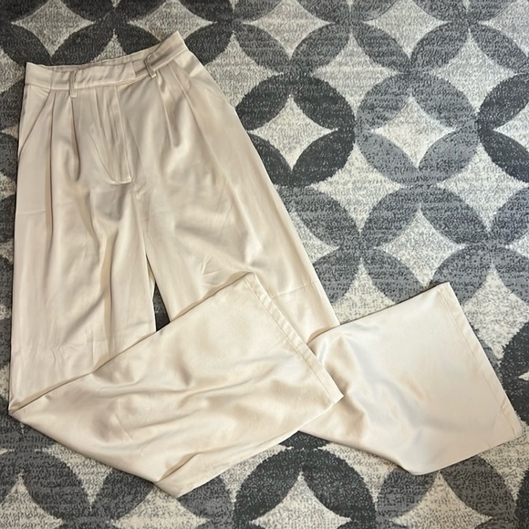 Princess Polly Satin Flare Pants US Size 0 - Picture 1 of 4